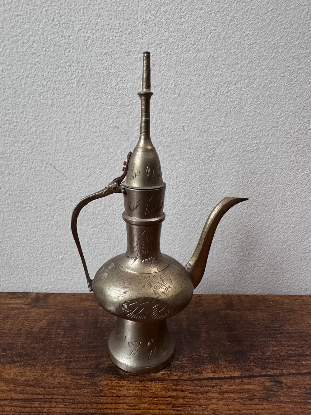 Vintage Etched‎ Brass Dallah Coffee Pot Middle Eastern Indo Iranian Aftaba Spout